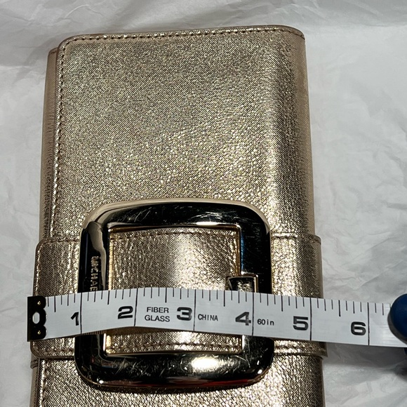 MICHAEL Michael Kors - Sutton Buckle Clutch in Metallic Gold Leather - Picture 8 of 13